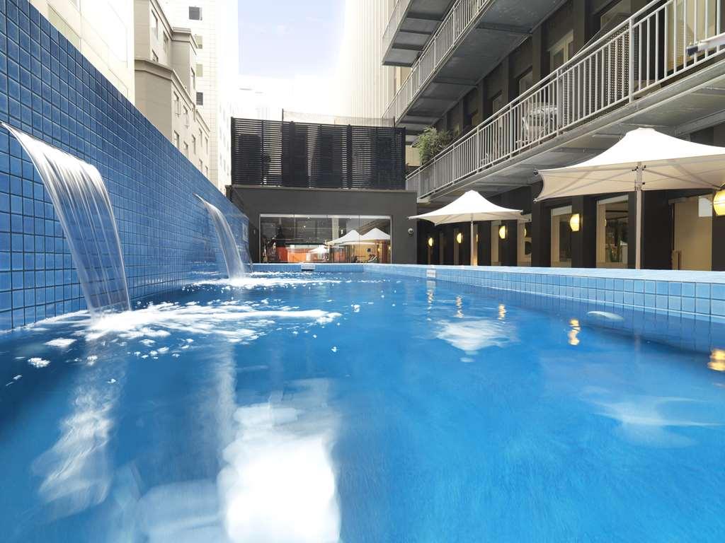 Oaks Melbourne On Collins Suites Exterior foto