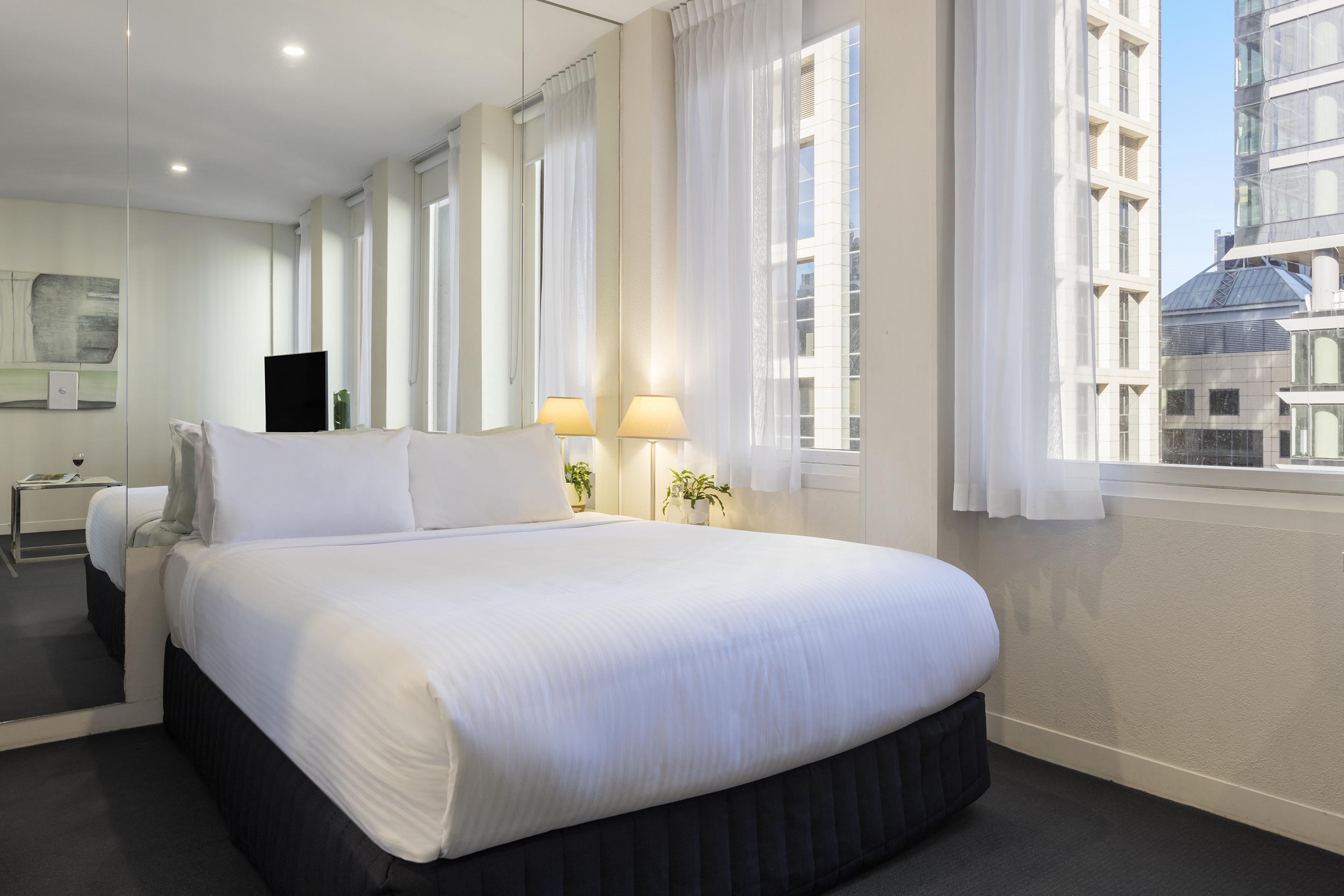 Oaks Melbourne On Collins Suites Exterior foto