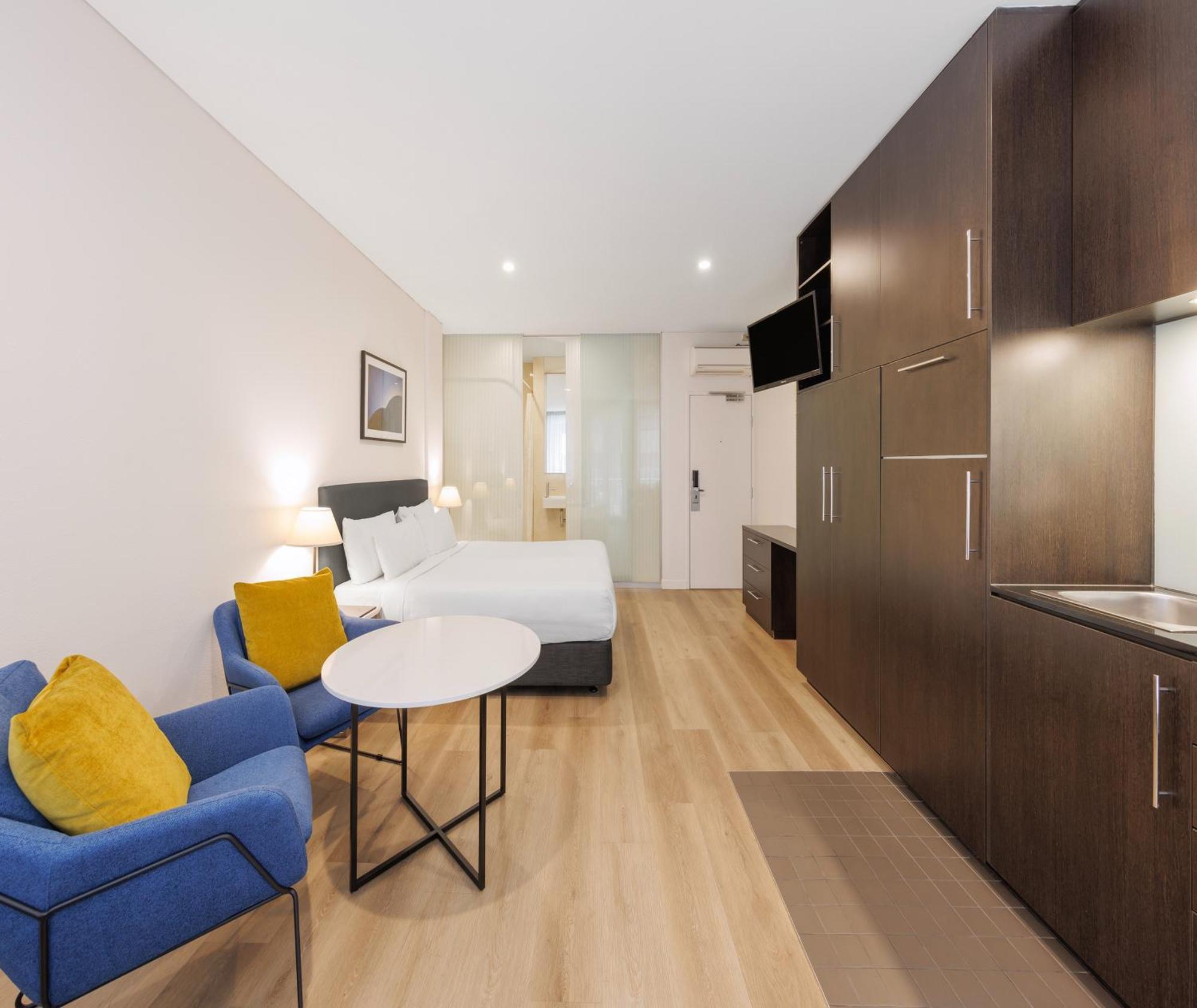 Oaks Melbourne On Collins Suites Exterior foto