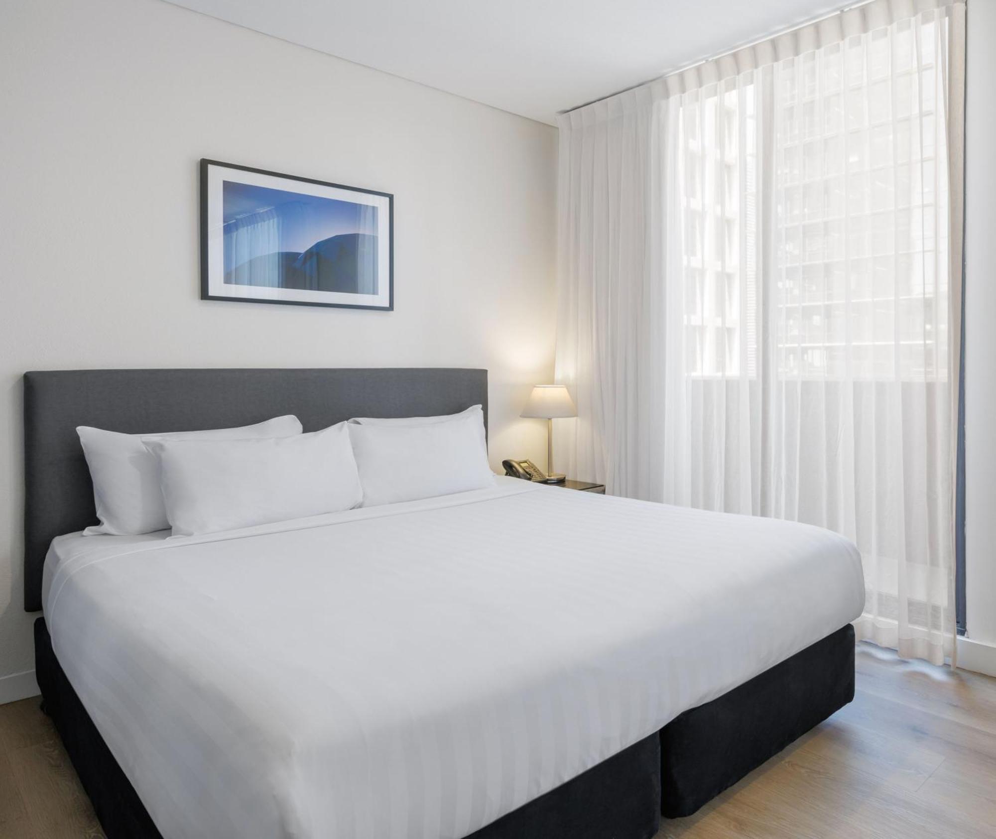 Oaks Melbourne On Collins Suites Exterior foto